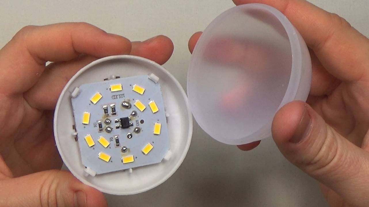 Testing LED lamps using a multimeter