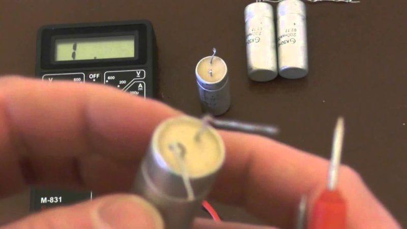 Capacitor tester test