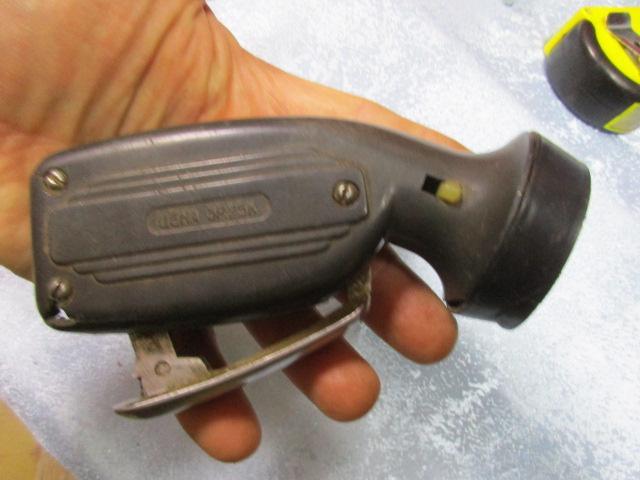 Flashlight Varieties: How Not to Get Confused When Choosing