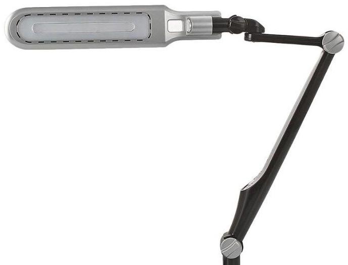 The model has a huge number of adjustments thanks to the swivel joints.