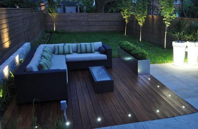 Installation of lighting in the yard of a country house