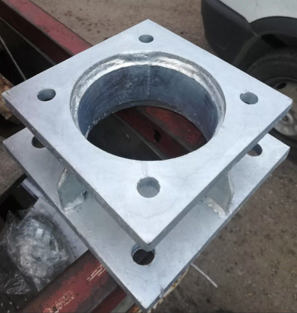 Rules of assembling lampposts and metal poles for lighting