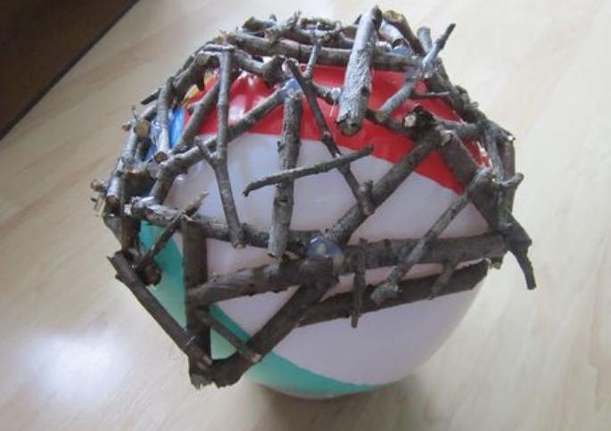 of a lantern made of wattles.