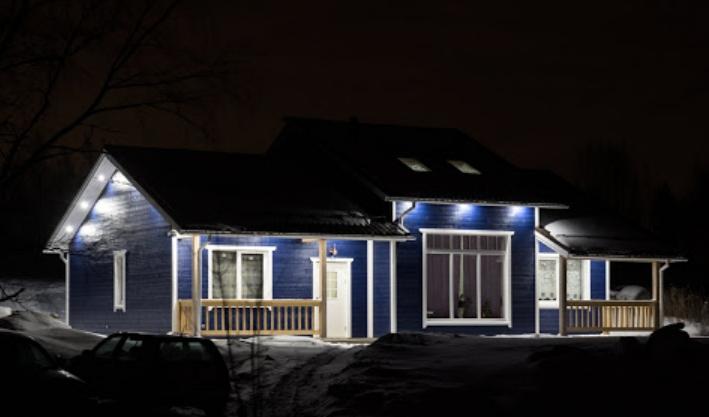 Features of architectural and artistic buildings illumination