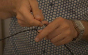 How to make a light bulb garland with their own hands