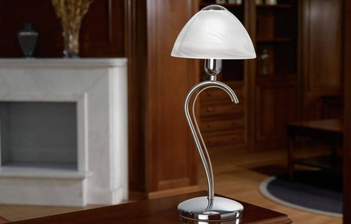 Why does the light in an apartment or private house blink?