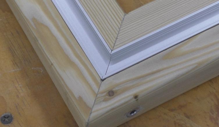 Step by step instructions on how to make a mirror with illumination by yourself