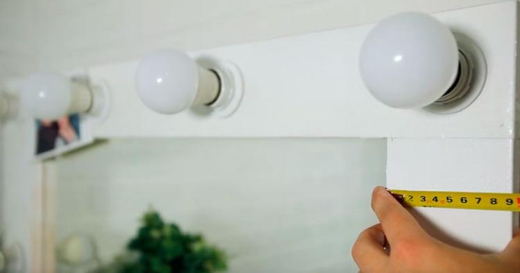 The step by step instruction on how to make a mirror with illumination by yourself