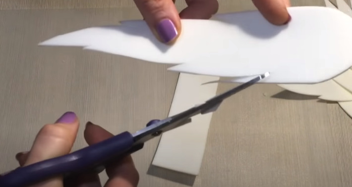 Step by step instruction on making lamp with izolon