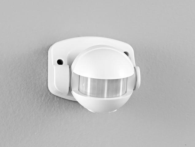 How to adjust the motion sensor for lighting