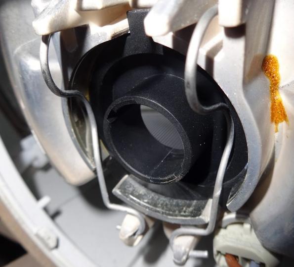 Connecting and installing LED headlight bulbs in the H4