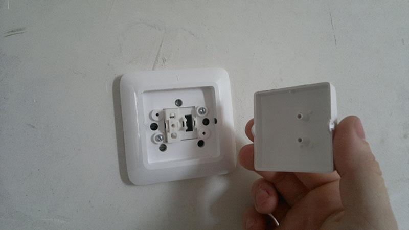 How to change a light switch at the apartment with your own hands