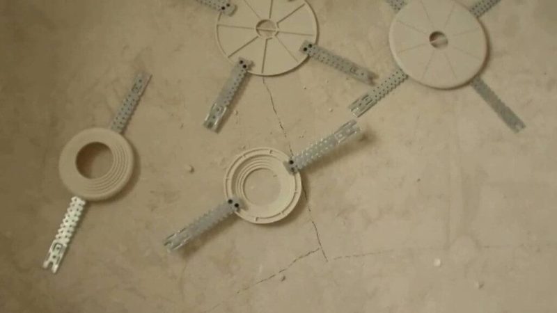 Chandelier moulding in stretch ceilings