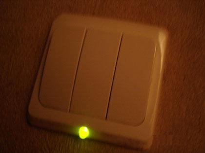 How to connect a light indicator switch