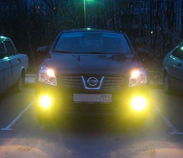 The vehicle has a TPMS and the RDS allows you to use fog lights when the vehicle is on.