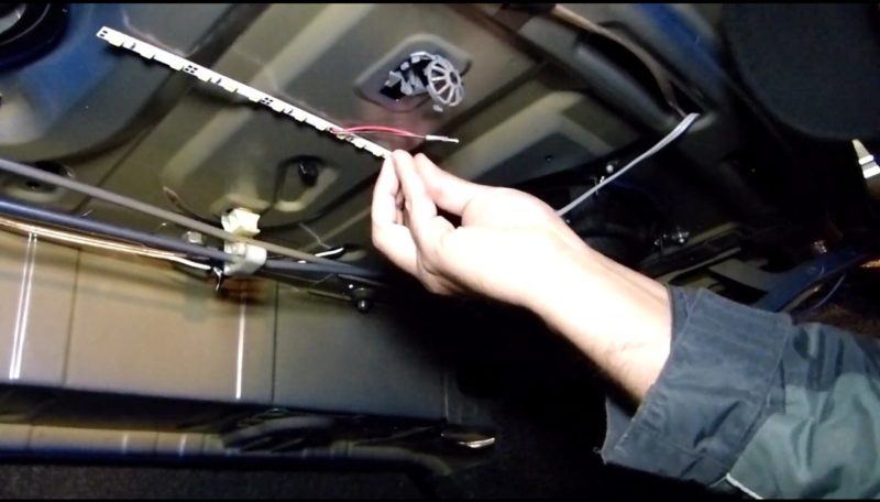 How to correctly connect the LED trunk lighting with a tape LED